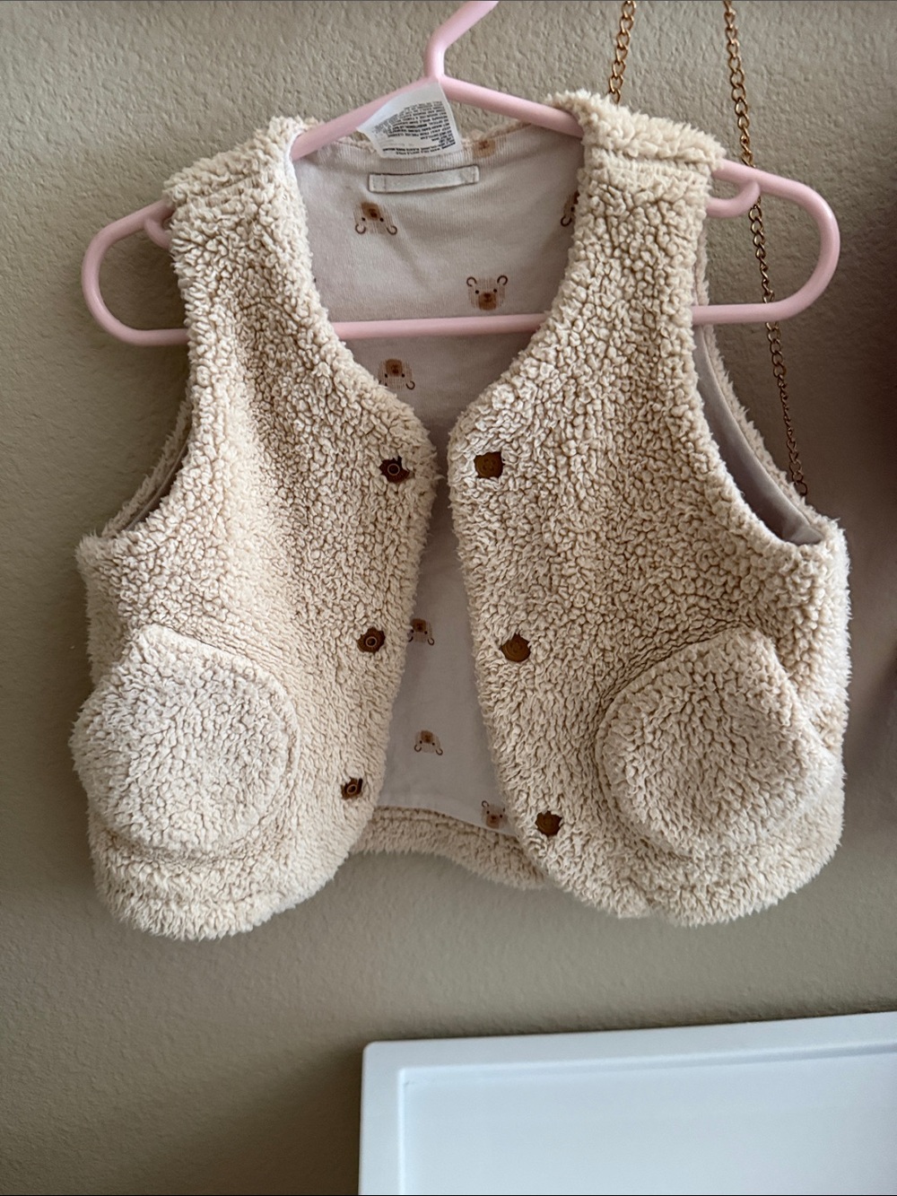 Uniqlo Cream Baby Sherpa Vest